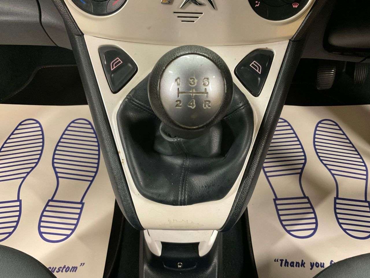 2012 FORD KA 2012 FORD KA