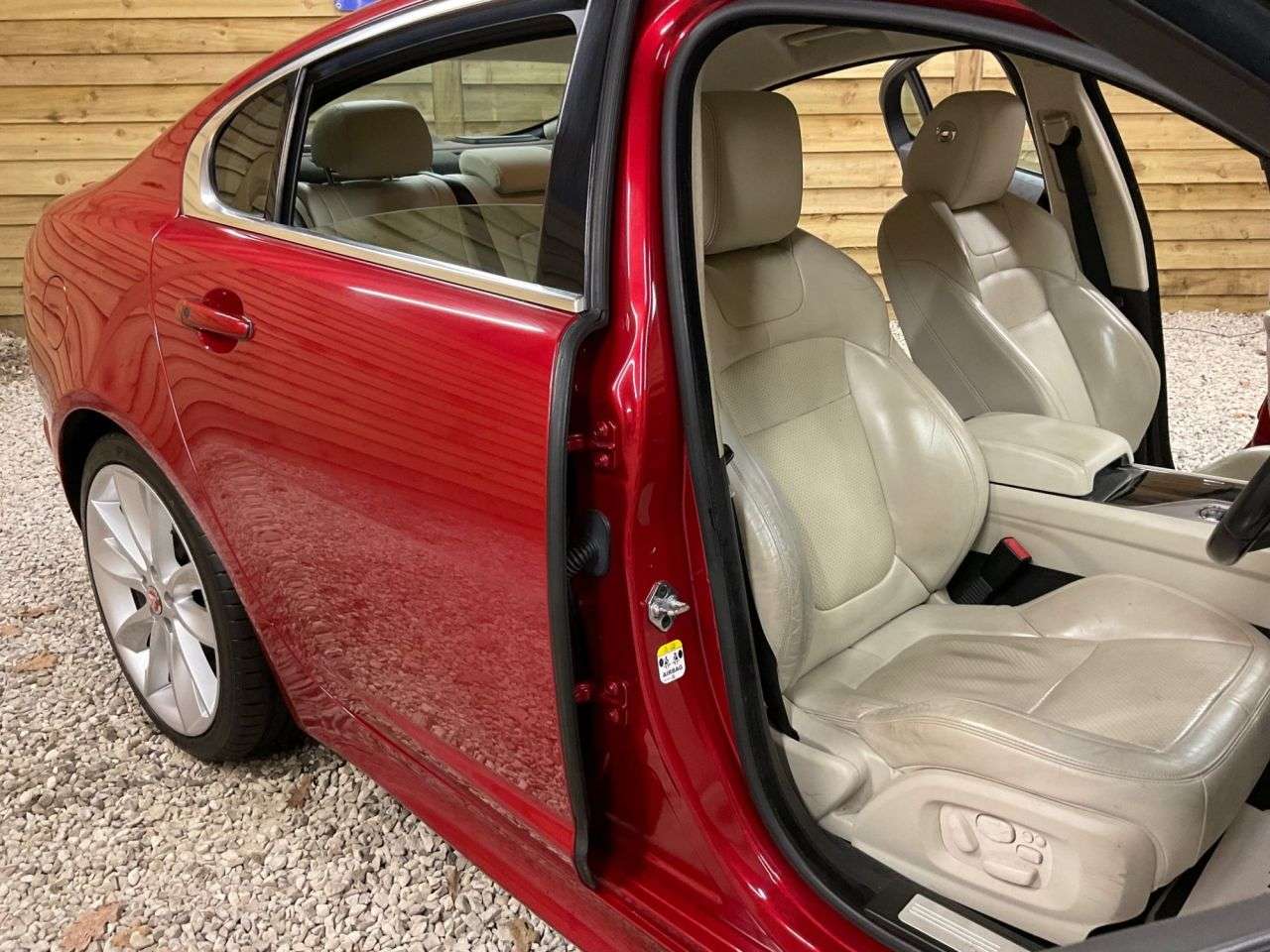 2013 JAGUAR XF 2013 JAGUAR XF