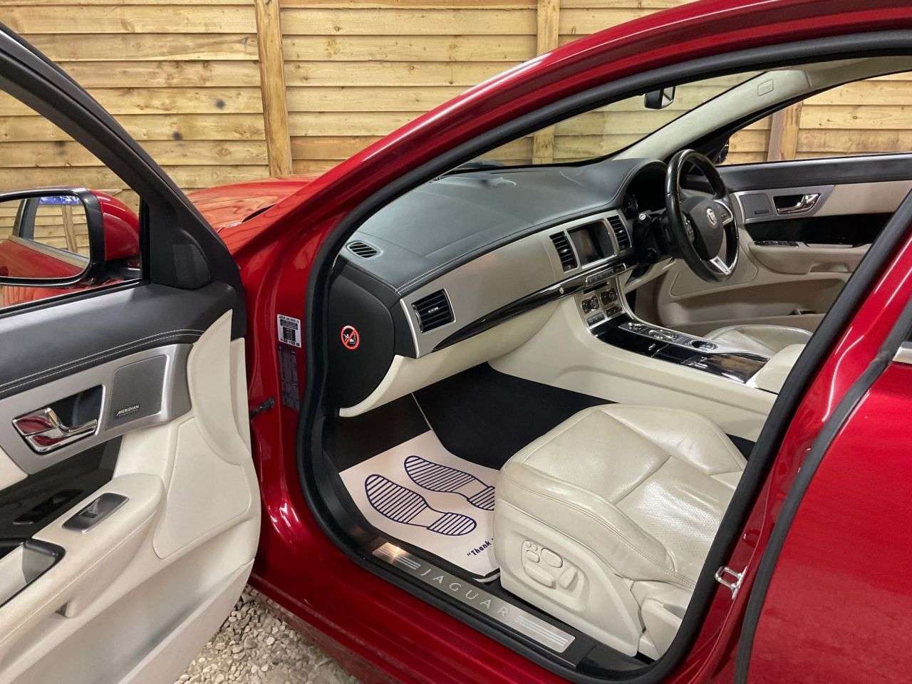 2013 JAGUAR XF 2013 JAGUAR XF