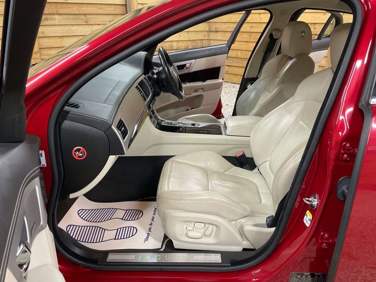 2013 JAGUAR XF 2013 JAGUAR XF