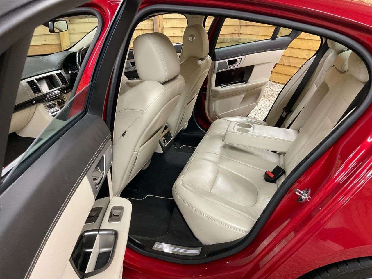 2013 JAGUAR XF 2013 JAGUAR XF