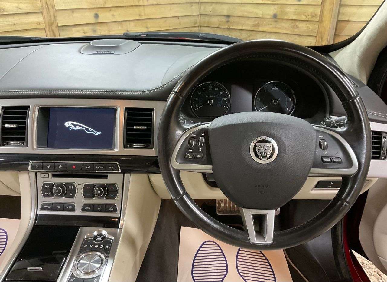 2013 JAGUAR XF 2013 JAGUAR XF