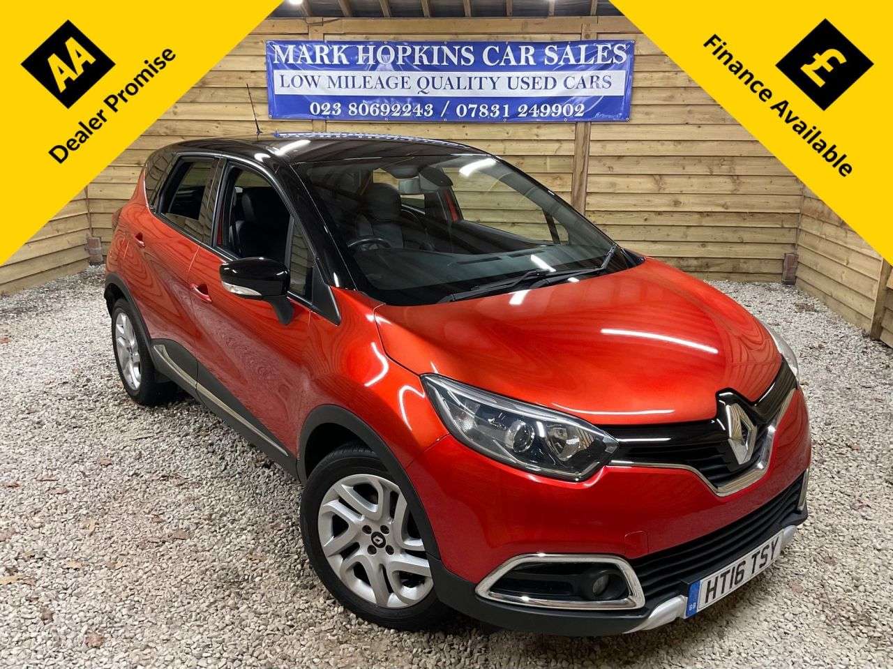 A 2016 RENAULT CAPTUR 1.5 dCi ENERGY Signature Nav SUV 5dr Diesel Manual Euro 6 (s/s) (90 ps) DEM A 2016 RENAULT CAPTUR 1.5 dCi ENERGY Signature Nav SUV 5dr Diesel Manual Euro 6 (s/s) (90 ps) DEM