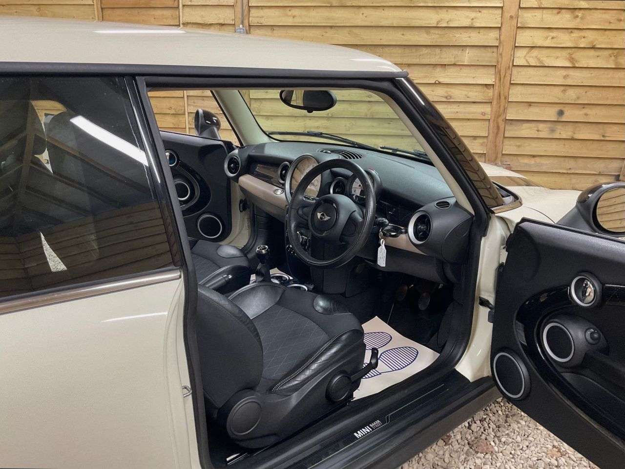 2014 MINI HATCH 2014 MINI HATCH