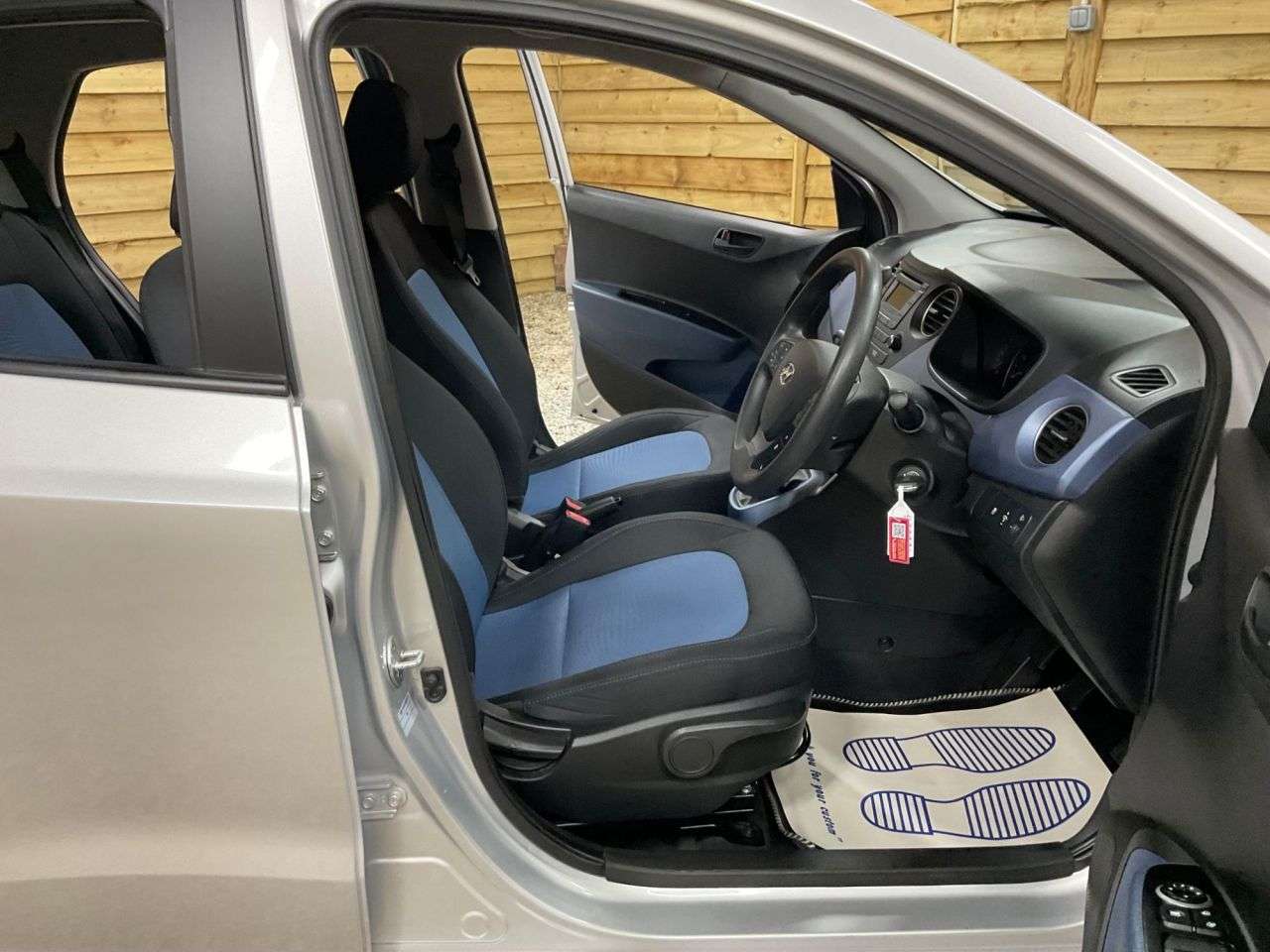 2017 HYUNDAI I10 2017 HYUNDAI I10