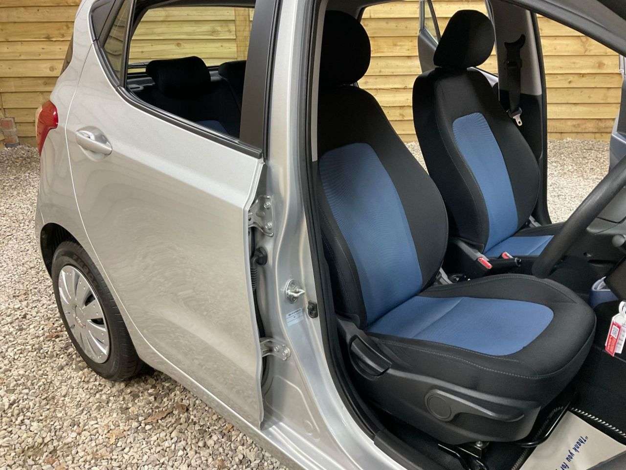 2017 HYUNDAI I10 2017 HYUNDAI I10