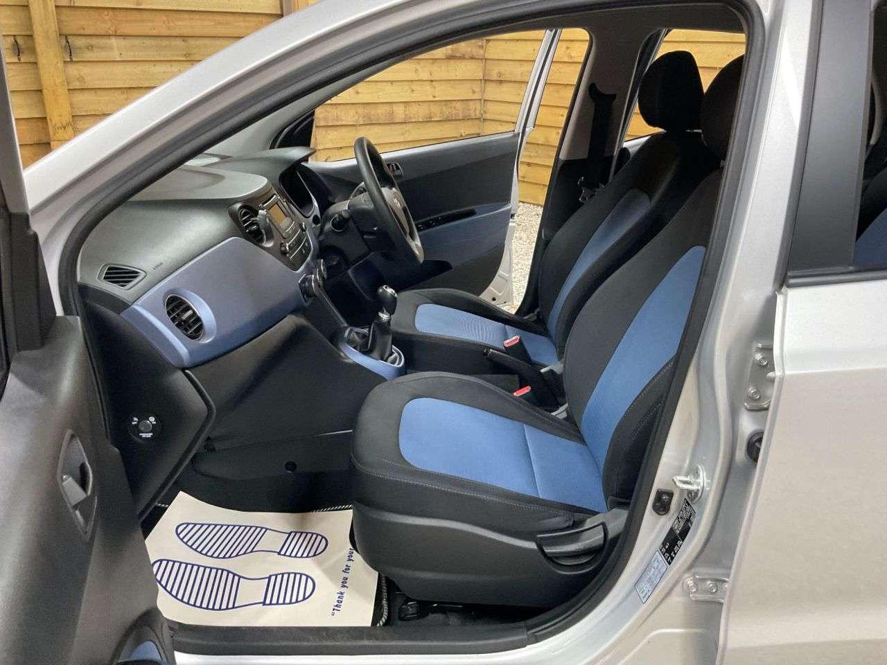 2017 HYUNDAI I10 2017 HYUNDAI I10