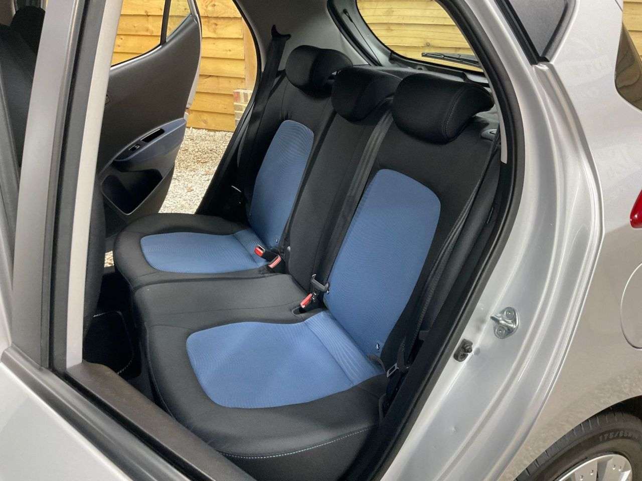 2017 HYUNDAI I10 2017 HYUNDAI I10