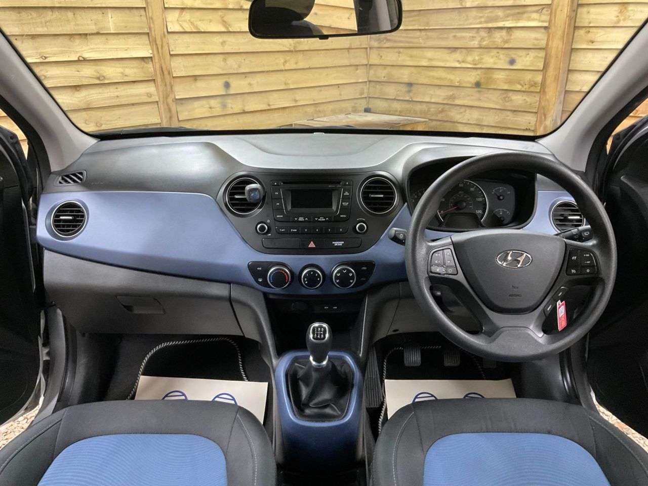 2017 HYUNDAI I10 2017 HYUNDAI I10
