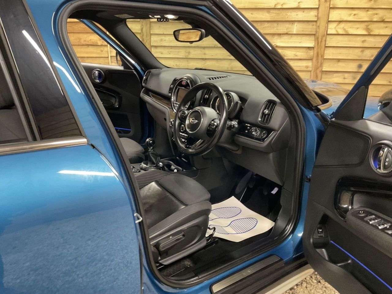 2017 MINI COUNTRYMAN 2017 MINI COUNTRYMAN