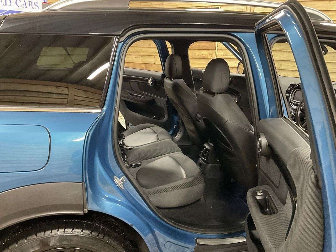 2017 MINI COUNTRYMAN 2017 MINI COUNTRYMAN