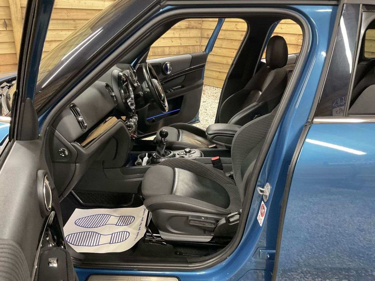 2017 MINI COUNTRYMAN 2017 MINI COUNTRYMAN