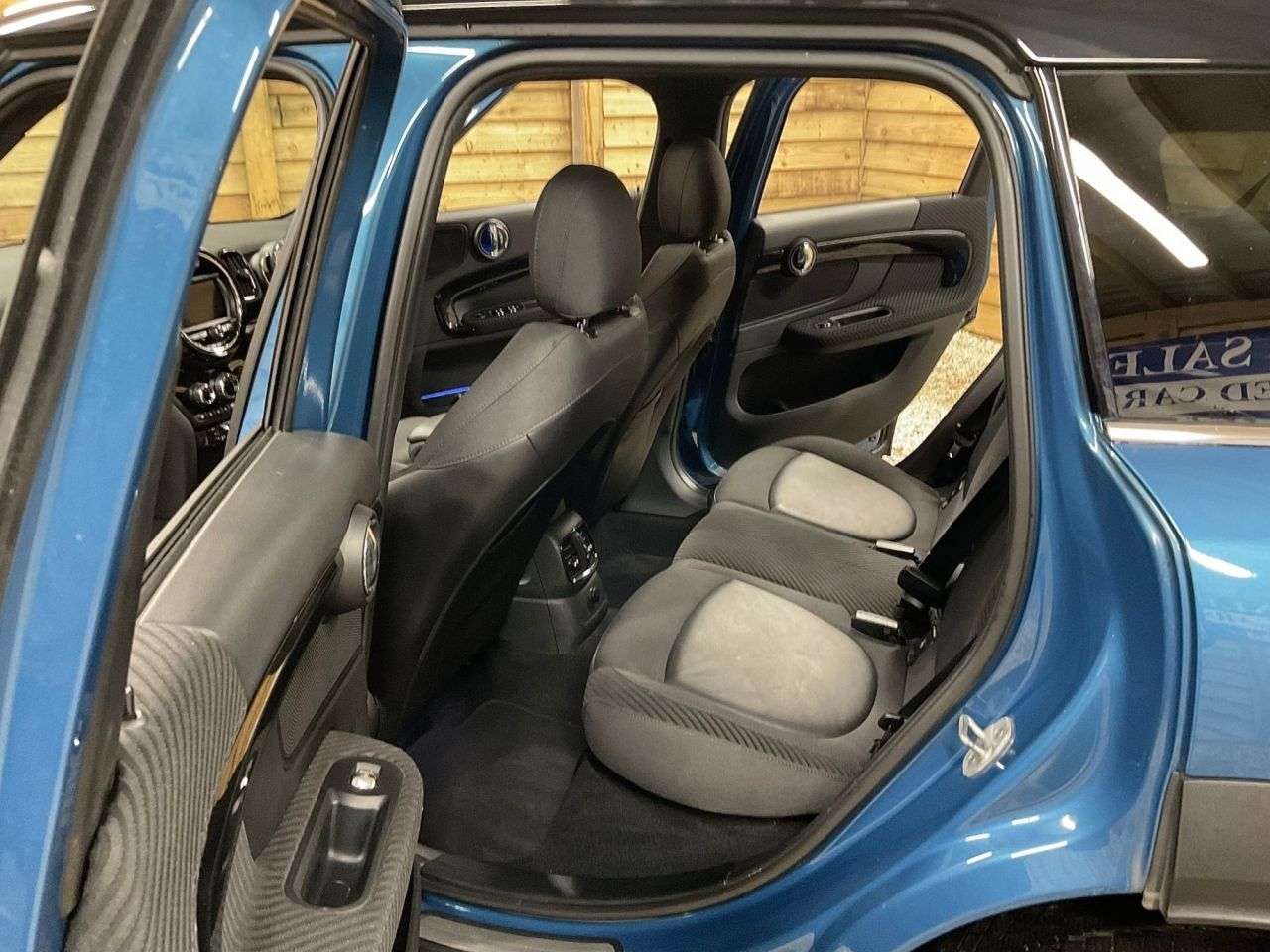 2017 MINI COUNTRYMAN 2017 MINI COUNTRYMAN