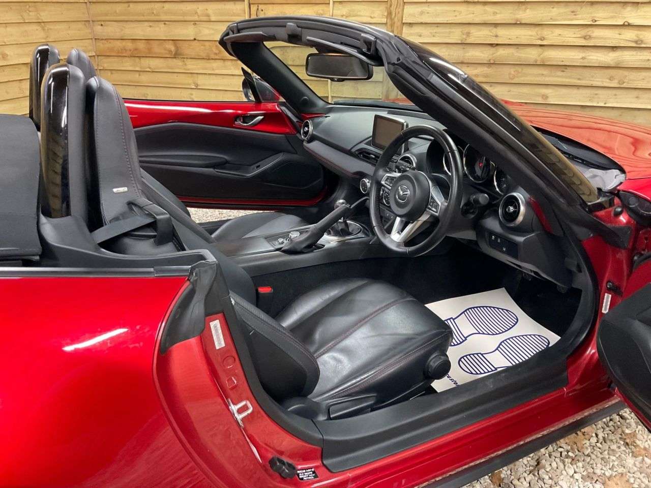 2015 MAZDA MX-5 2015 MAZDA MX-5