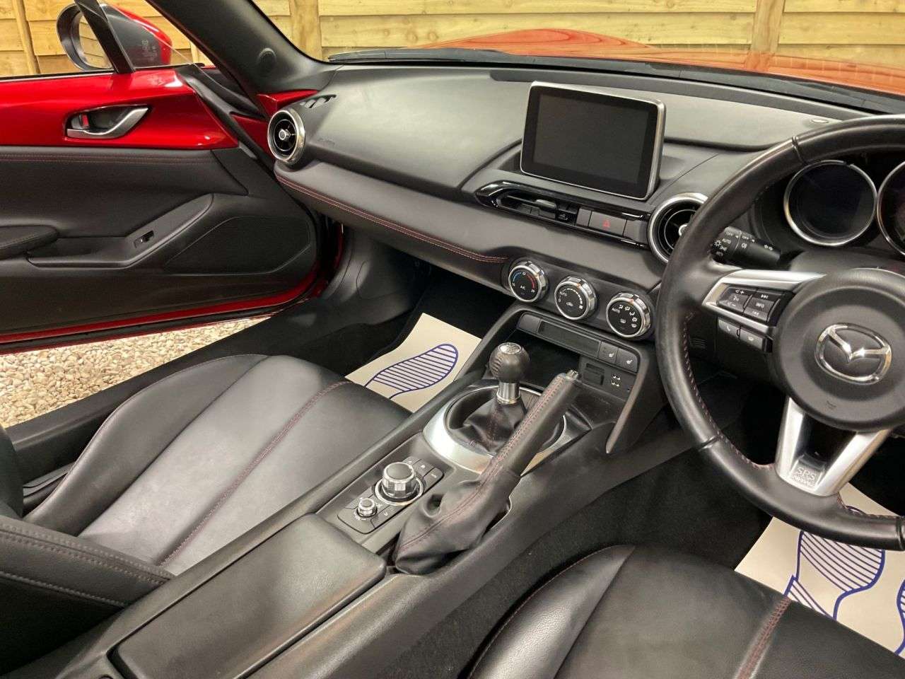 2015 MAZDA MX-5 2015 MAZDA MX-5