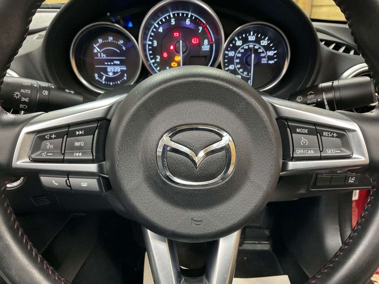 2015 MAZDA MX-5 2015 MAZDA MX-5