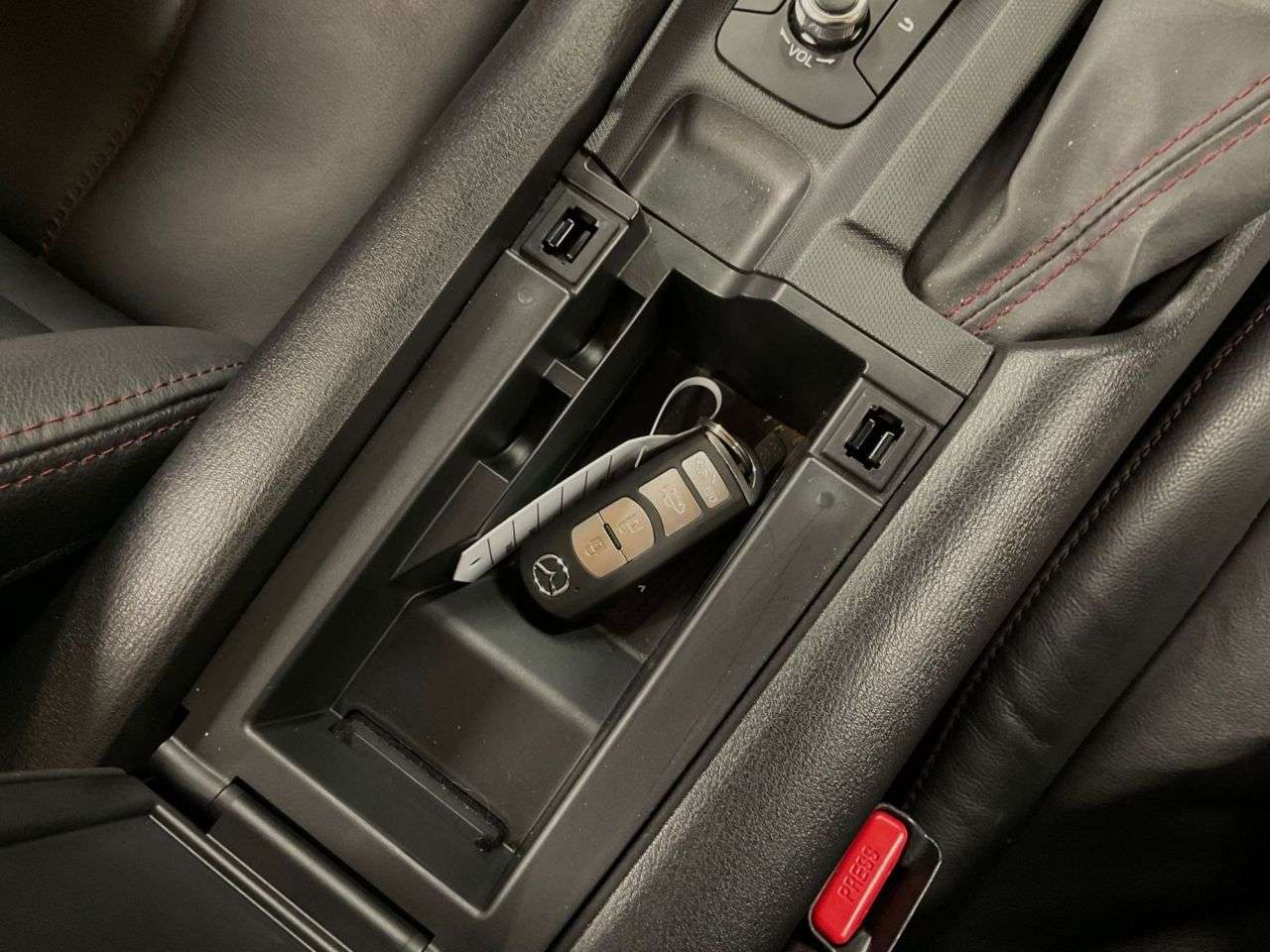 2015 MAZDA MX-5 2015 MAZDA MX-5