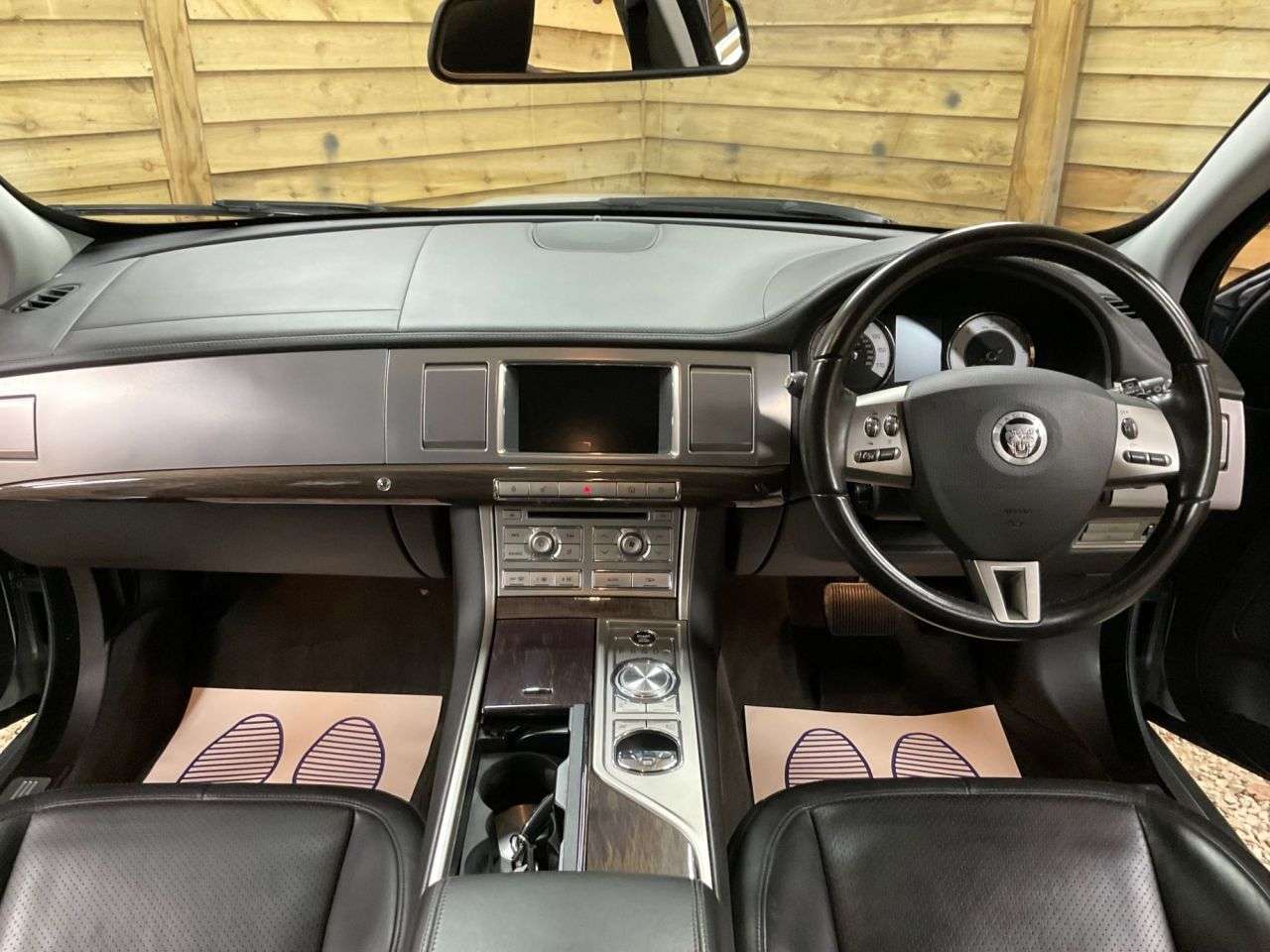 2011 JAGUAR XF 2011 JAGUAR XF