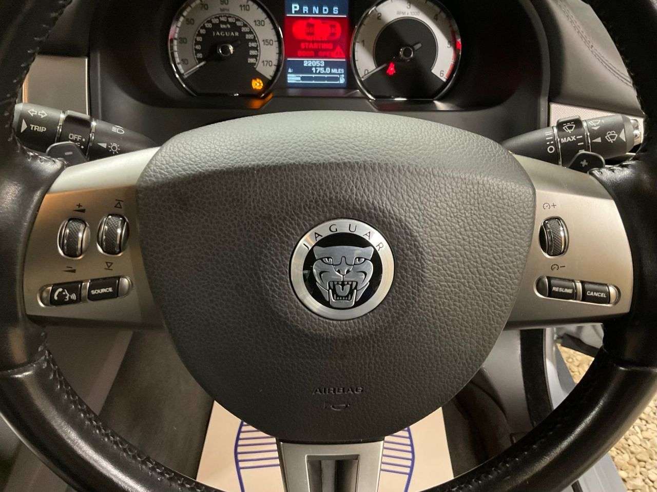 2011 JAGUAR XF 2011 JAGUAR XF