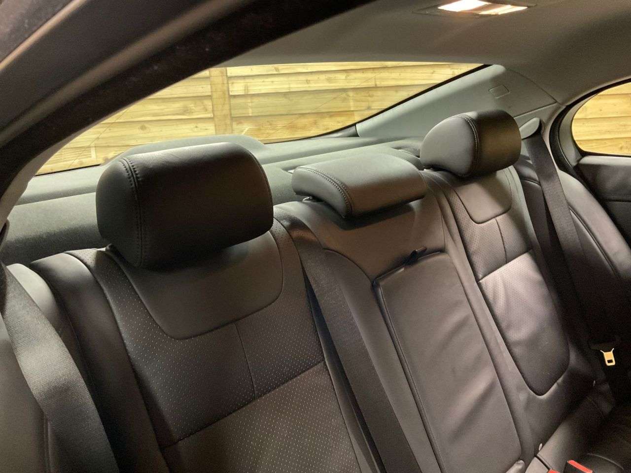 2011 JAGUAR XF 2011 JAGUAR XF