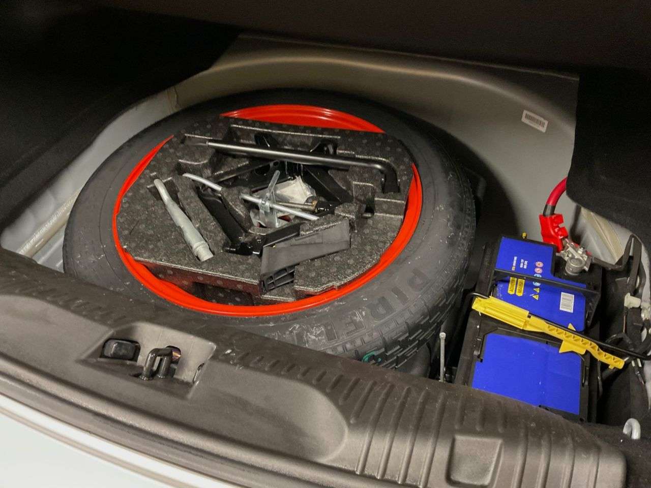 2011 JAGUAR XF 2011 JAGUAR XF