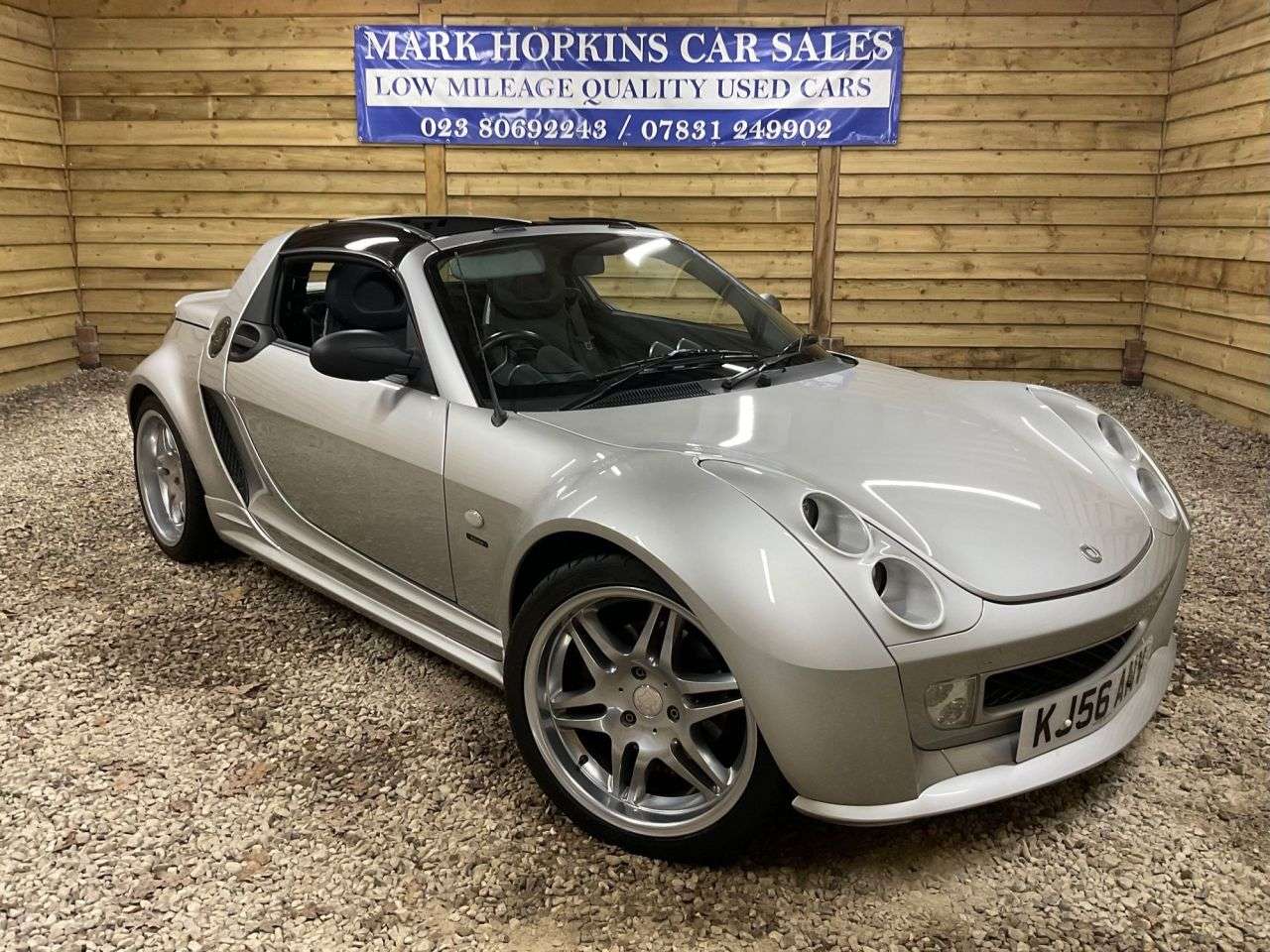 A 2006 SMART ROADSTER 0.7 Brabus Convertible 2dr Petrol Automatic (126 g/km, 101 bhp) ONE OWNER I A 2006 SMART ROADSTER 0.7 Brabus Convertible 2dr Petrol Automatic (126 g/km, 101 bhp) ONE OWNER I