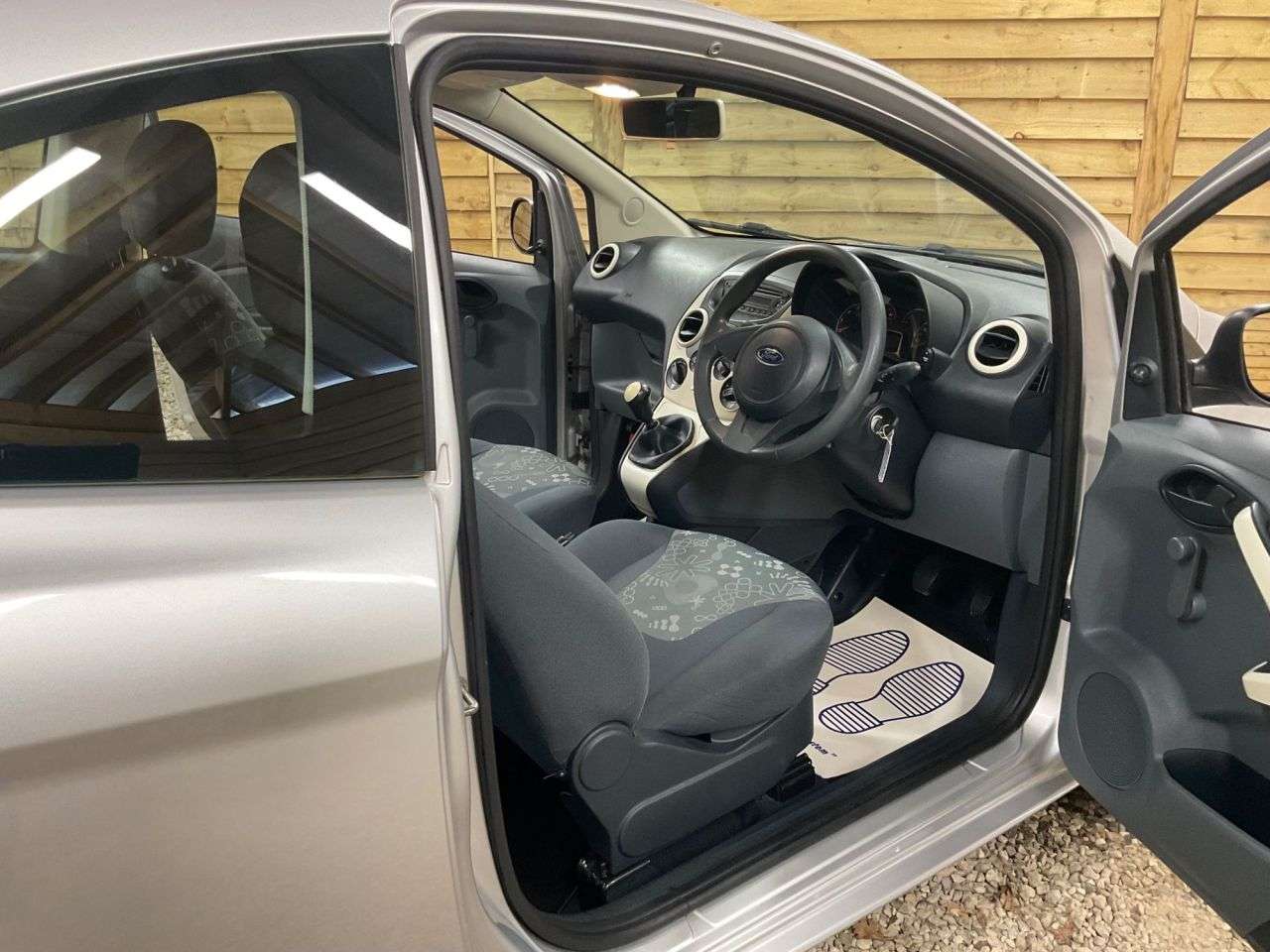 2013 FORD KA 2013 FORD KA