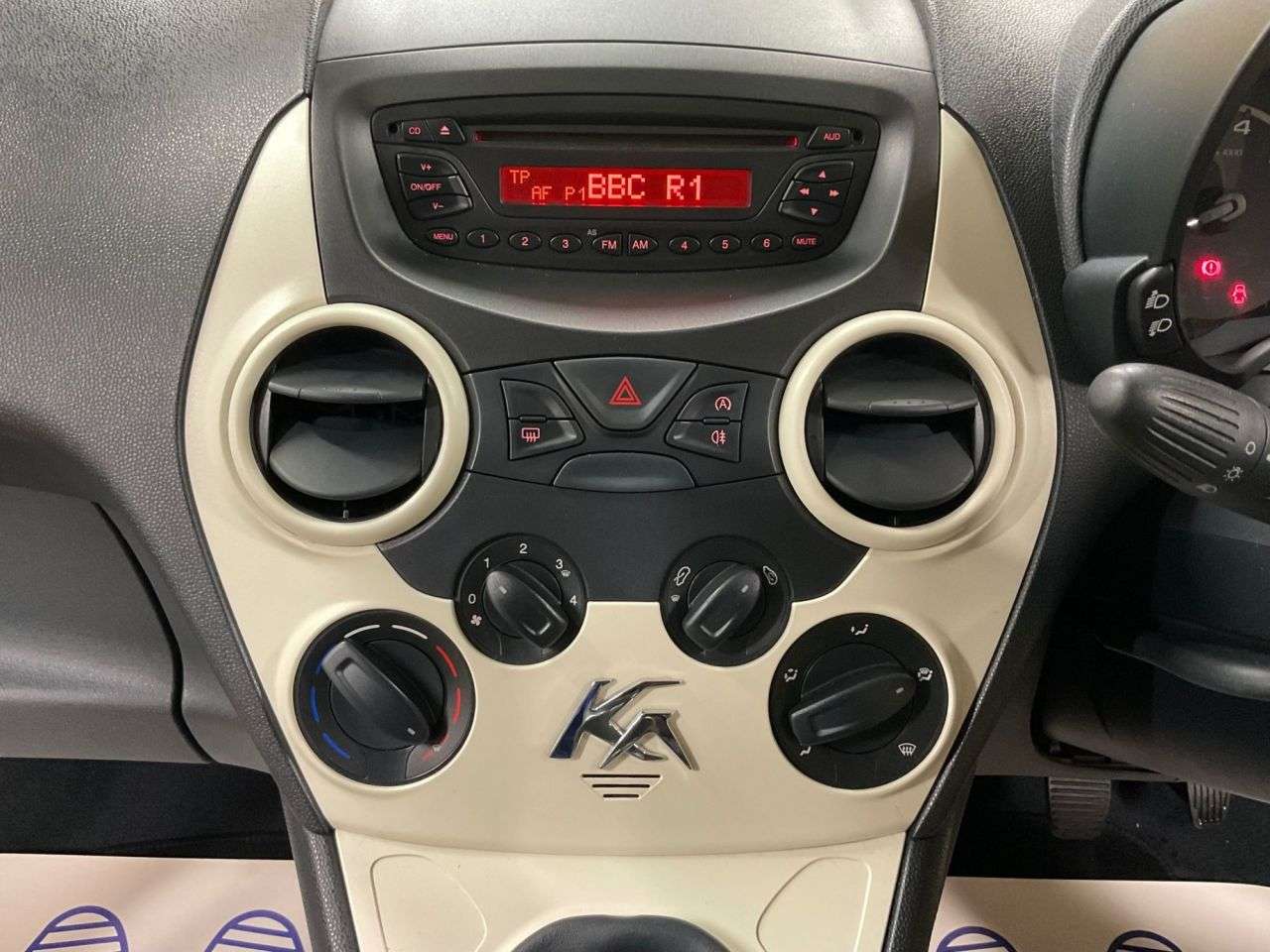 2013 FORD KA 2013 FORD KA