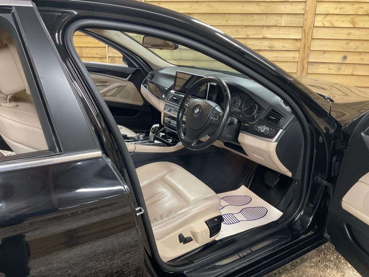 2011 BMW 5 SERIES 2011 BMW 5 SERIES