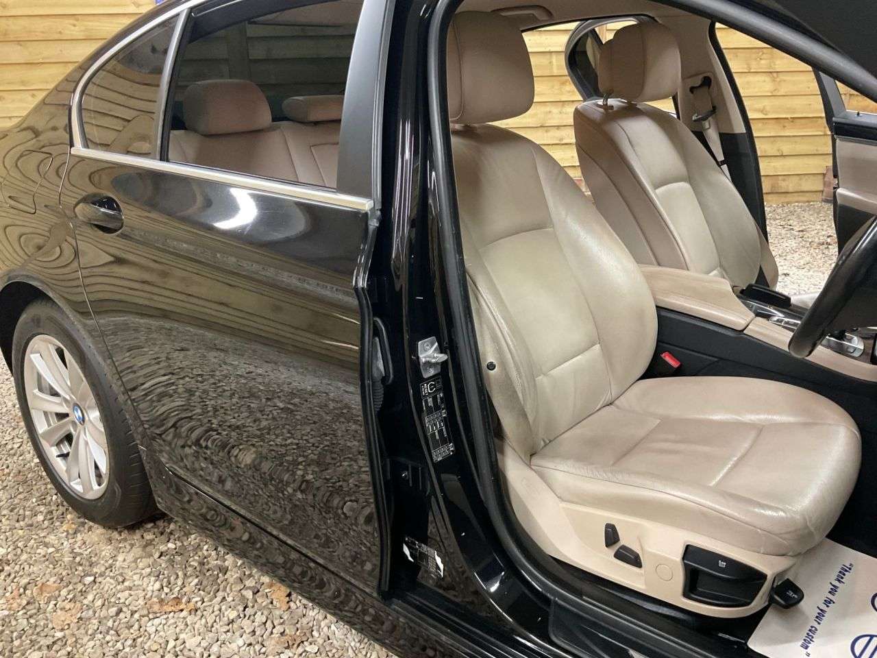 2011 BMW 5 SERIES 2011 BMW 5 SERIES