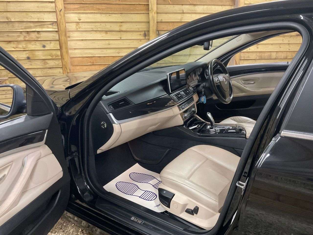 2011 BMW 5 SERIES 2011 BMW 5 SERIES