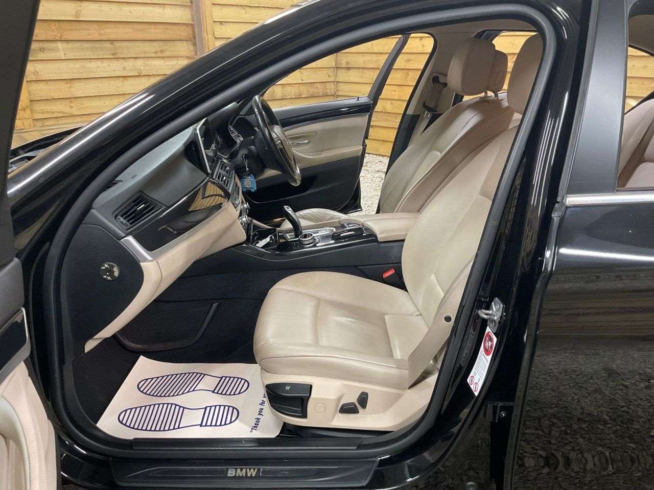 2011 BMW 5 SERIES 2011 BMW 5 SERIES