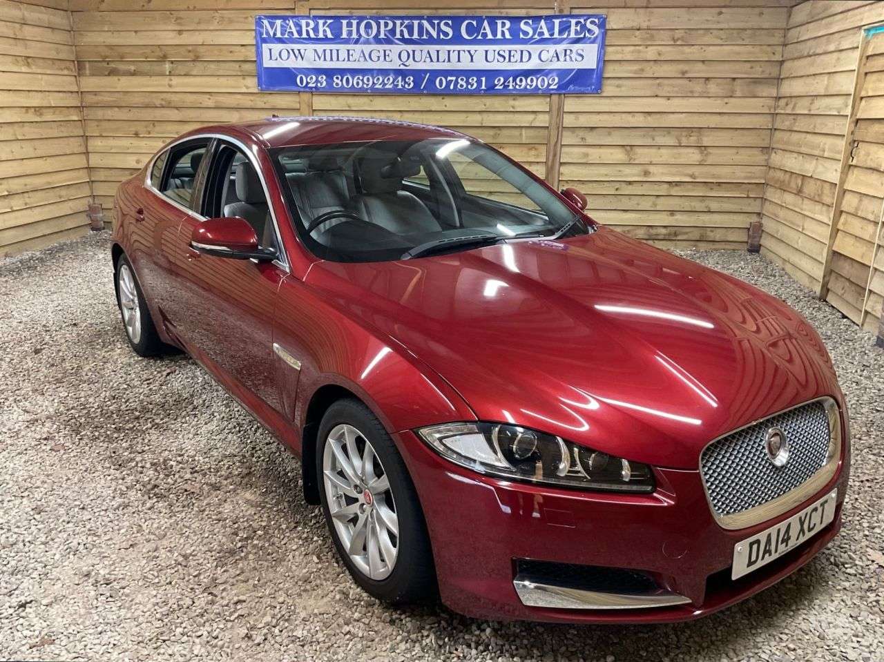 2014 JAGUAR XF 2014 JAGUAR XF
