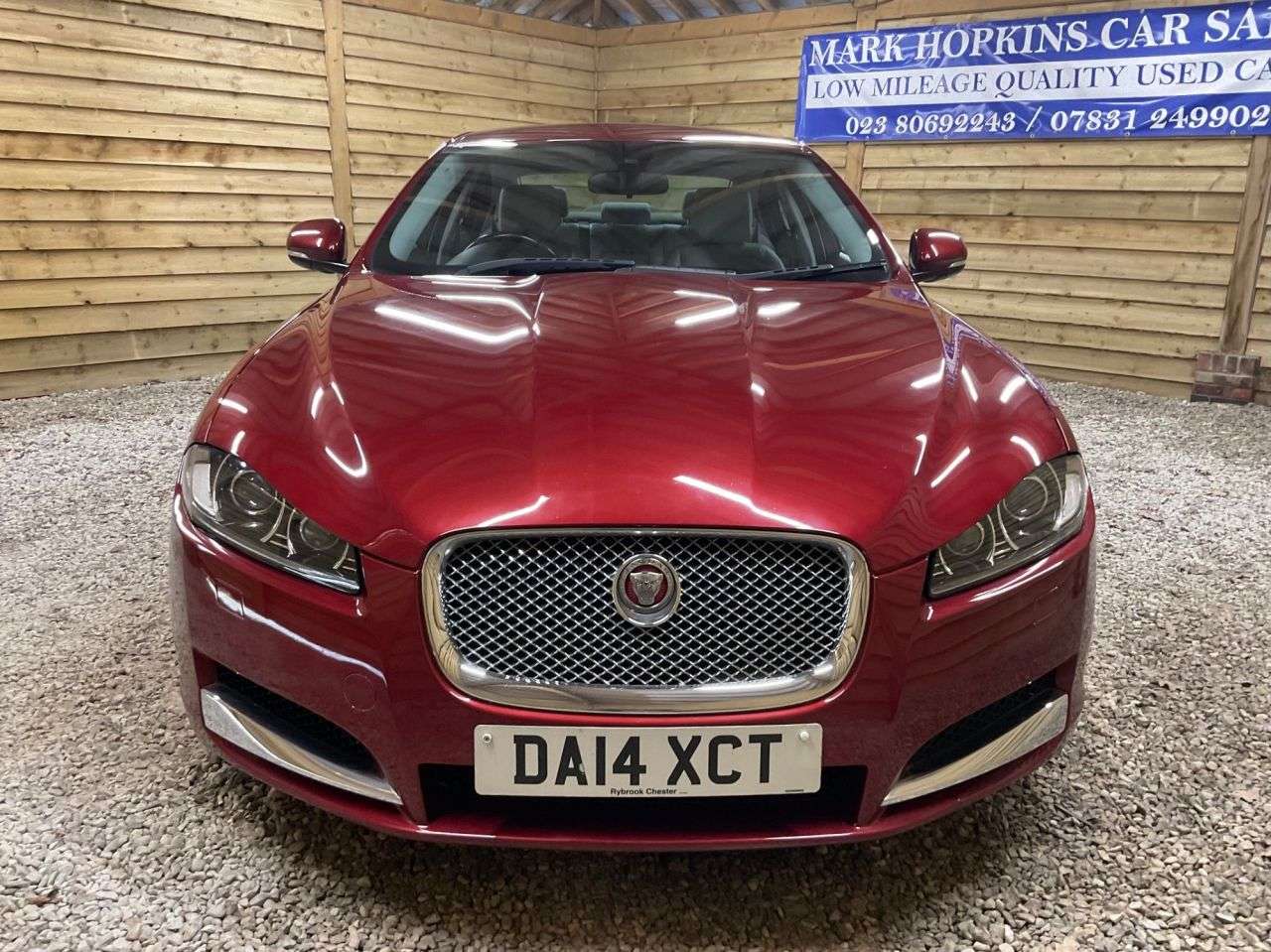 A 2014 JAGUAR XF 3.0d V6 Luxury Saloon 4dr Diesel Auto Euro 5 (s/s) (240 ps) **DEMO+ONE PRIV A 2014 JAGUAR XF 3.0d V6 Luxury Saloon 4dr Diesel Auto Euro 5 (s/s) (240 ps) **DEMO+ONE PRIV
