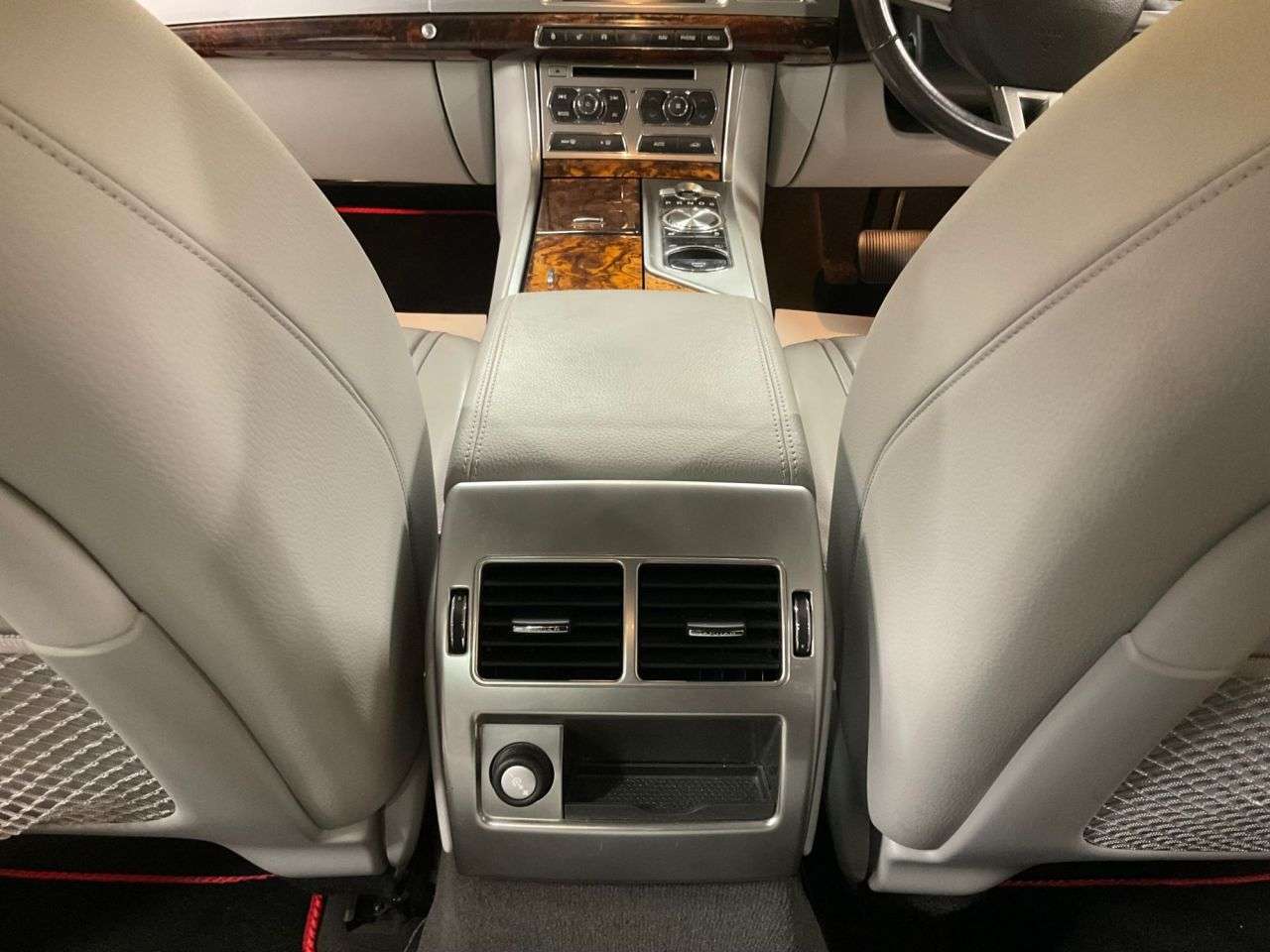 2014 JAGUAR XF 2014 JAGUAR XF