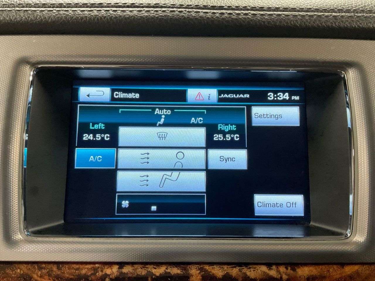 2014 JAGUAR XF 2014 JAGUAR XF