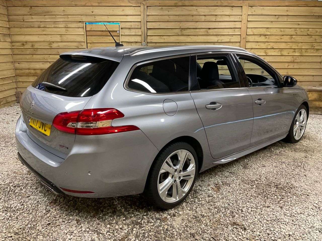 2017 PEUGEOT 308 SW 2017 PEUGEOT 308 SW