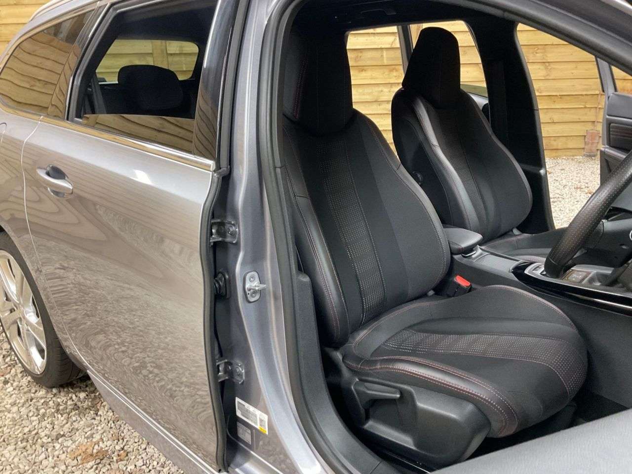 2017 PEUGEOT 308 SW 2017 PEUGEOT 308 SW