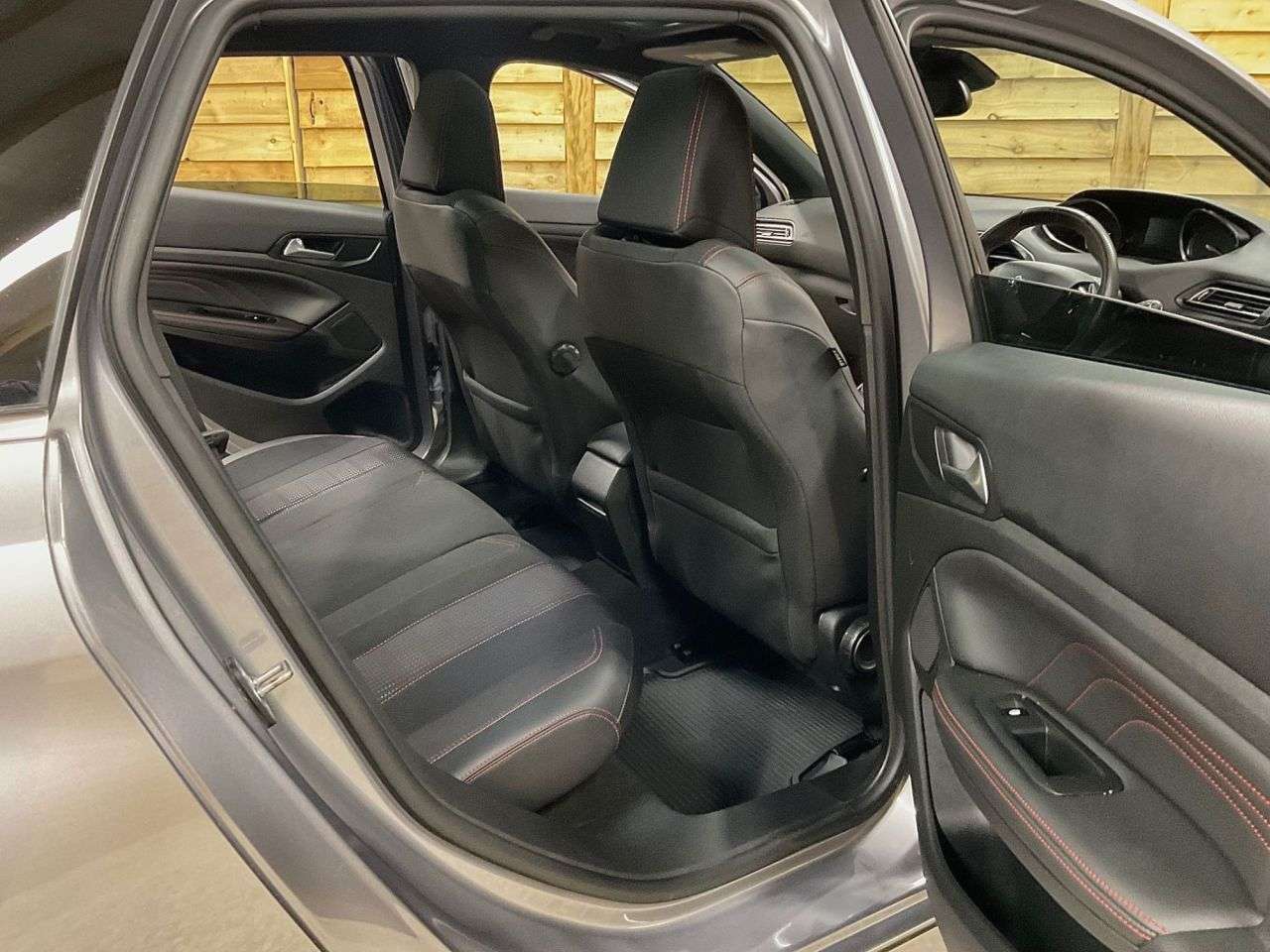 2017 PEUGEOT 308 SW 2017 PEUGEOT 308 SW