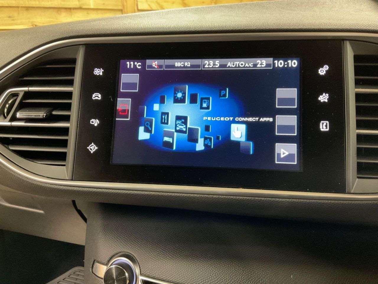 2017 PEUGEOT 308 SW 2017 PEUGEOT 308 SW