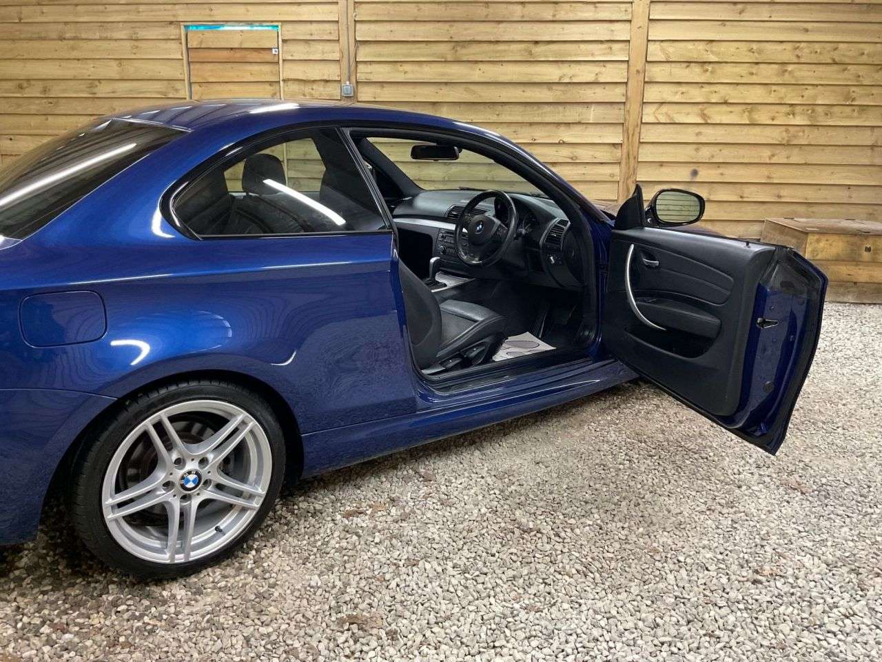 2012 BMW 1 SERIES 2012 BMW 1 SERIES