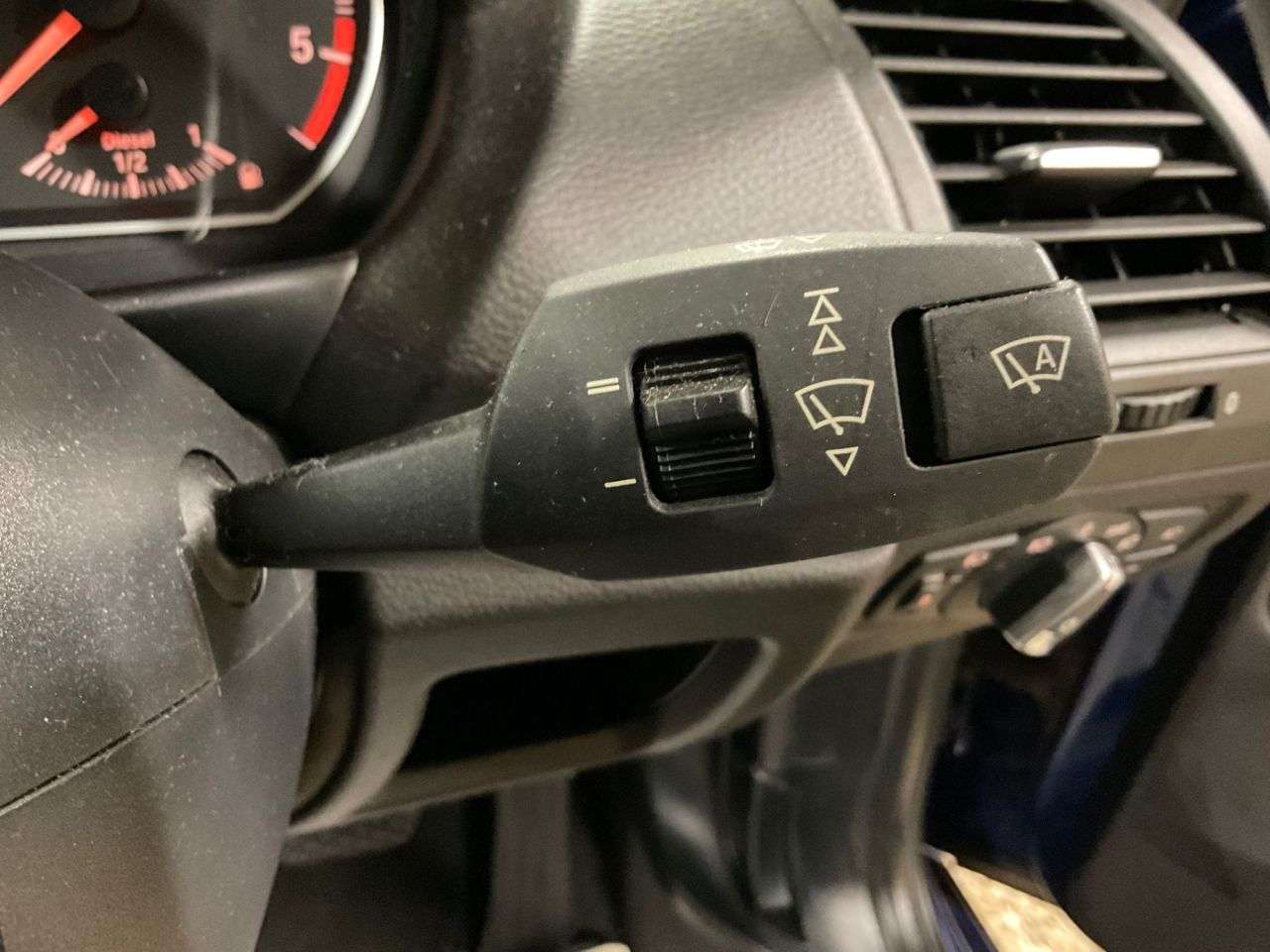 2012 BMW 1 SERIES 2012 BMW 1 SERIES