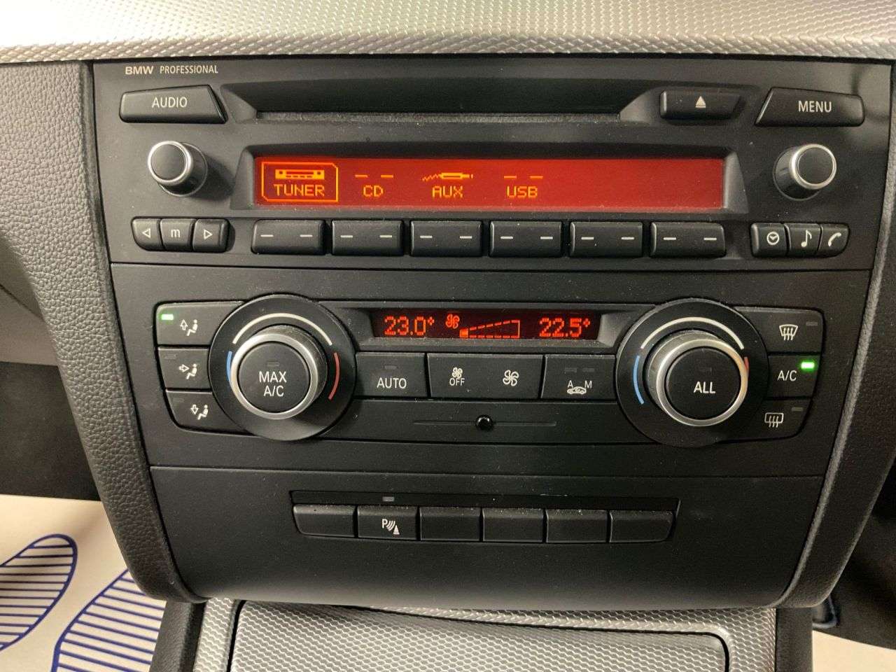 2012 BMW 1 SERIES 2012 BMW 1 SERIES