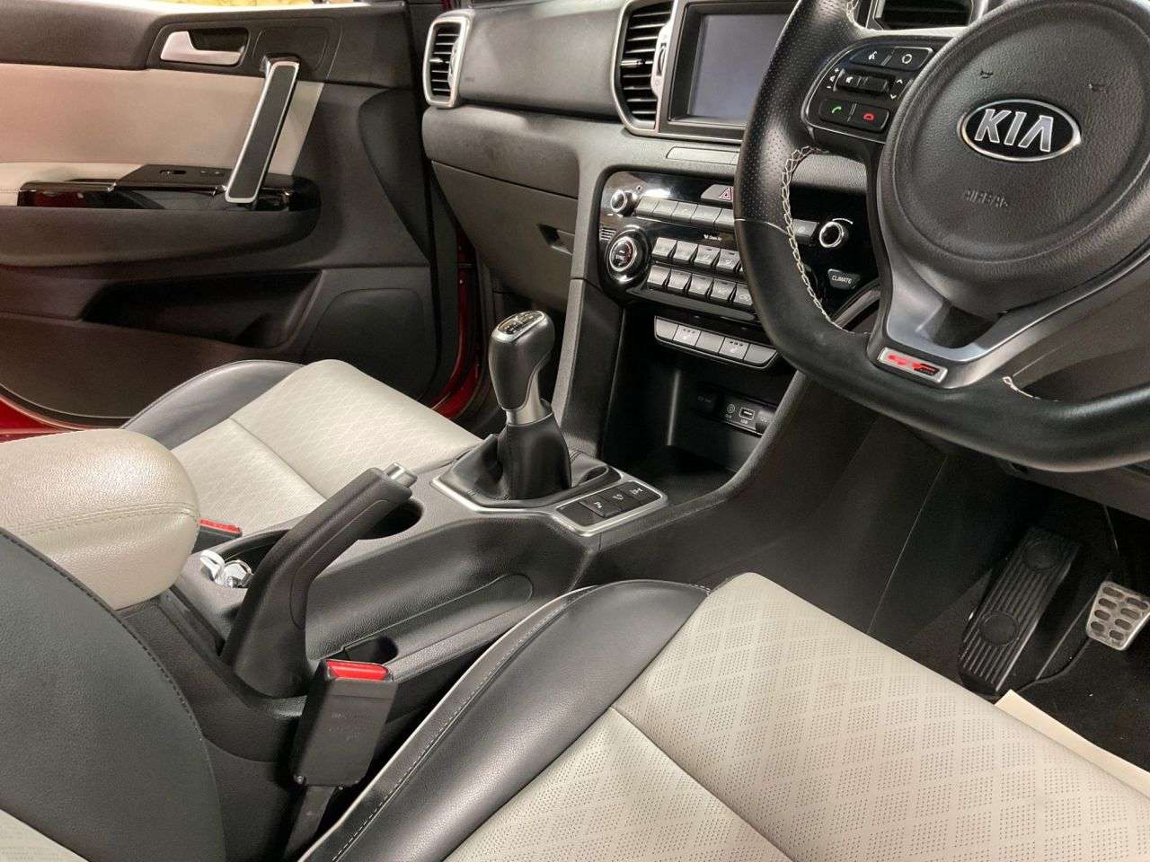 2017 KIA SPORTAGE 2017 KIA SPORTAGE