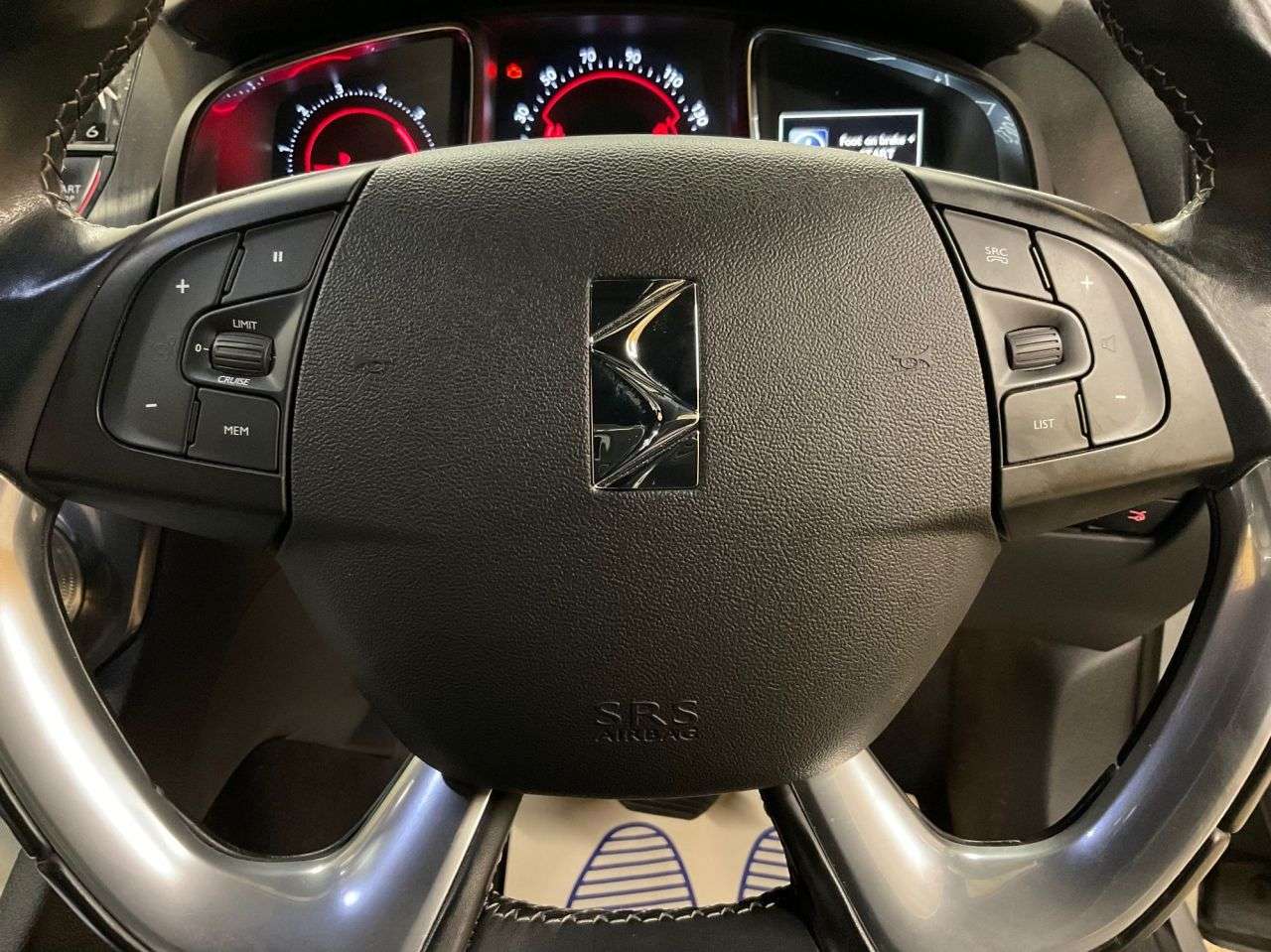 2014 CITROEN DS5 2014 CITROEN DS5