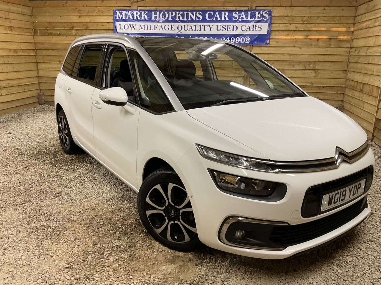 A 2019 CITROEN GRAND C4 SPACETOURER 1.5 BlueHDi Flair MPV 5dr Diesel EAT8 Euro 6 (s/s) (130 ps) DEMO+ONE LADY O A 2019 CITROEN GRAND C4 SPACETOURER 1.5 BlueHDi Flair MPV 5dr Diesel EAT8 Euro 6 (s/s) (130 ps) DEMO+ONE LADY O