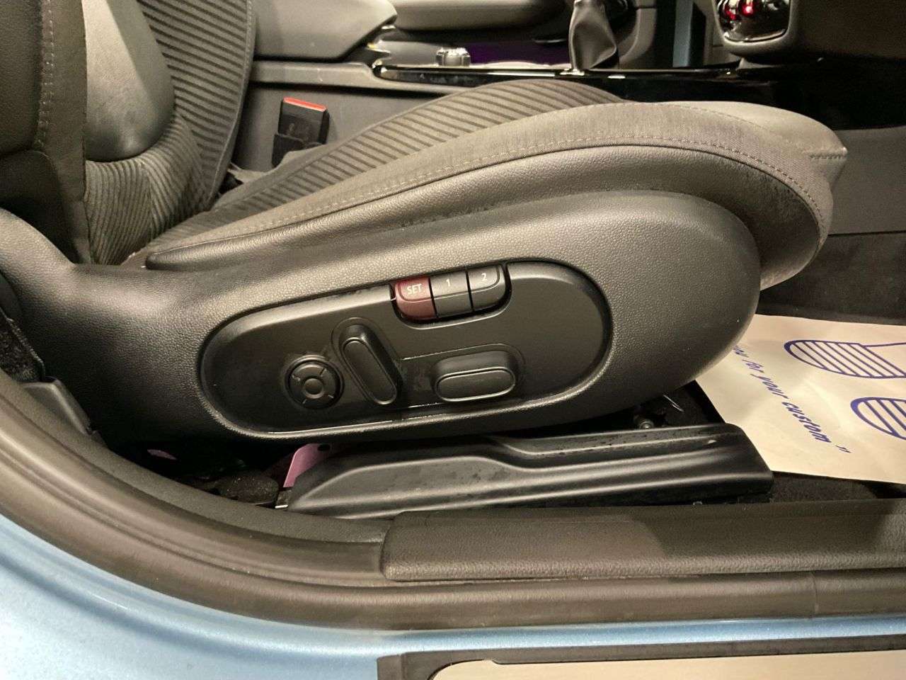 2017 MINI CLUBMAN 2017 MINI CLUBMAN