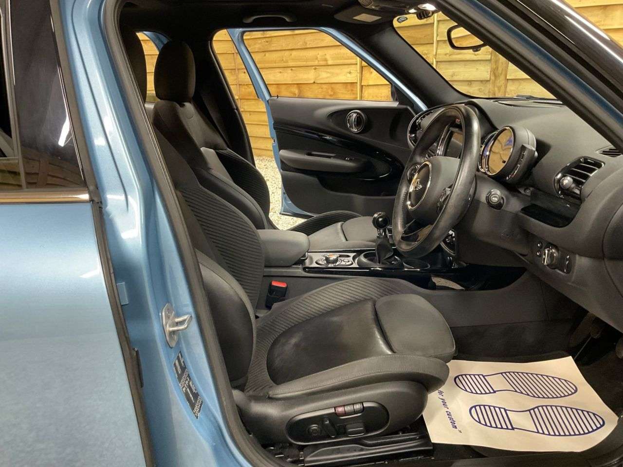 2017 MINI CLUBMAN 2017 MINI CLUBMAN