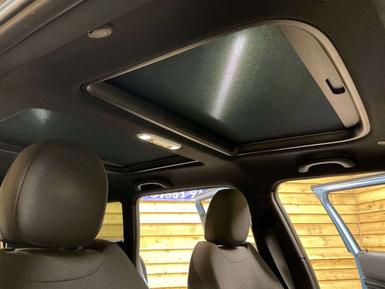 2017 MINI CLUBMAN 2017 MINI CLUBMAN