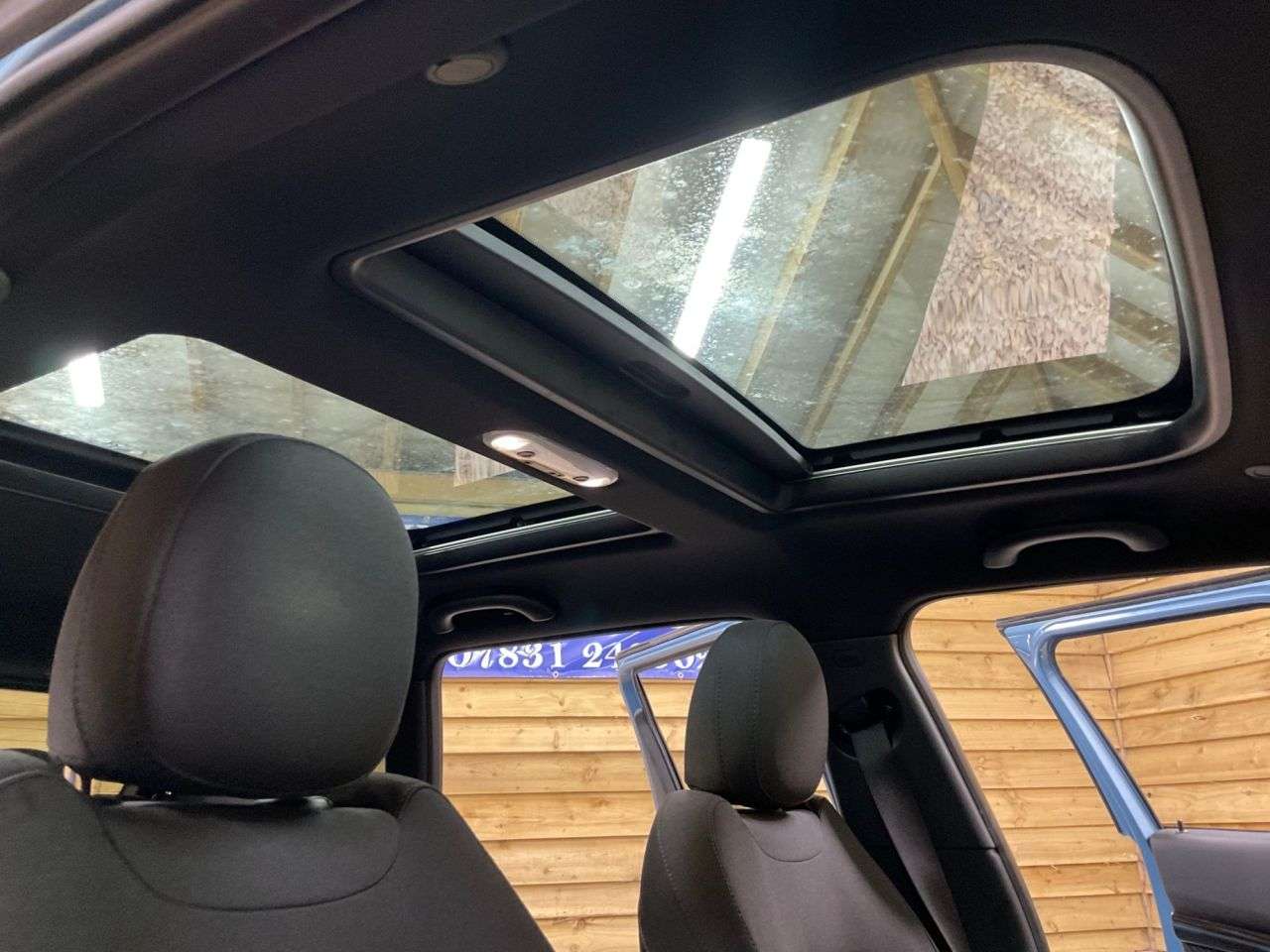 2017 MINI CLUBMAN 2017 MINI CLUBMAN